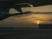 Aufgehende Sonne am Flughafen Muscat