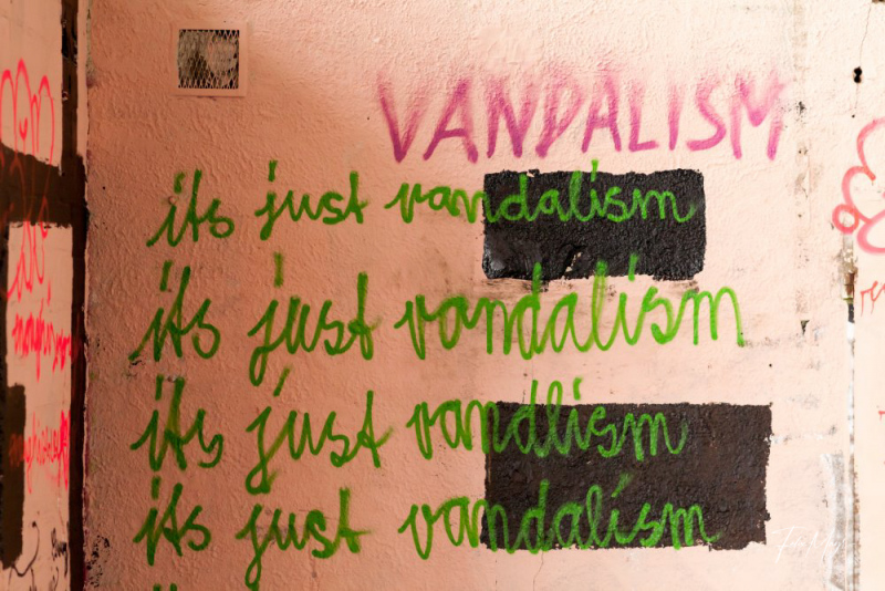 Lost Place, Graffiti "Vandalismus"