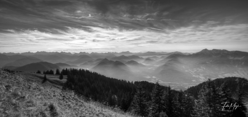 Schwarz-Weiß, HDR, High Dynamic Range Bergpanorama Karwendel
