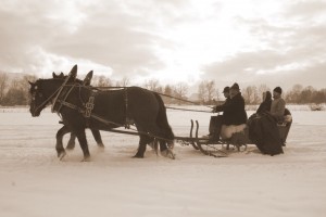 Pferdeschlittenfahrt im bayerischen Voralpenlandes im Winter
